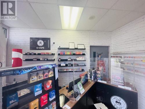 100 8240 Lansdowne Road, Richmond, BC 