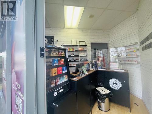 100 8240 Lansdowne Road, Richmond, BC 