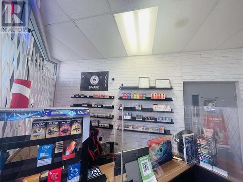 100 8240 Lansdowne Road, Richmond, BC 