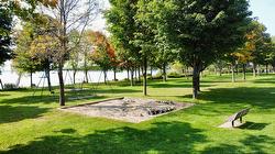 Access to a body of water - 