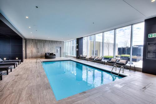 Pool - 2715-1500 Boul. René-Lévesque O., Montréal (Ville-Marie), QC - Indoor Photo Showing Other Room With In Ground Pool