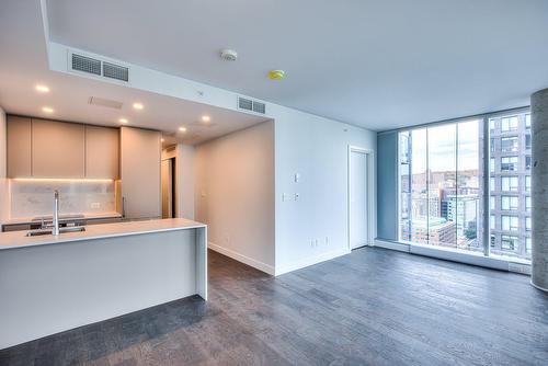 Kitchen - 2715-1500 Boul. René-Lévesque O., Montréal (Ville-Marie), QC - Indoor