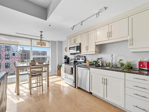 307 31 Kings Wharf Place, Dartmouth, NS 