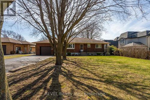 6398 Mountain Road, Niagara Falls (Stamford), ON - Outdoor