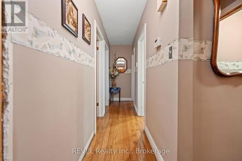 6398 Mountain Road, Niagara Falls (Stamford), ON - Indoor Photo Showing Other Room