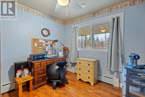 6398 Mountain Road, Niagara Falls (Stamford), ON - Indoor Photo Showing Office