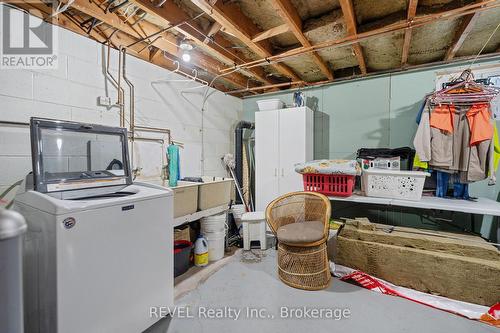 6398 Mountain Road, Niagara Falls (Stamford), ON - Indoor