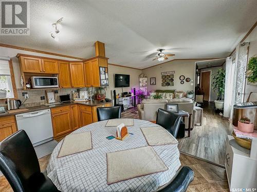 107 May Street, Neudorf, SK - Indoor