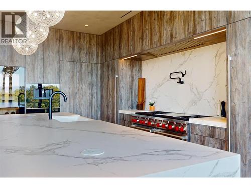 4275 Todd Road, Kelowna, BC - Indoor