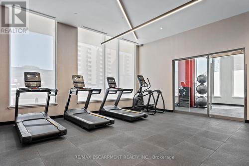 Gym - 619 - 212 King William Street, Hamilton, ON - Indoor Photo Showing Gym Room