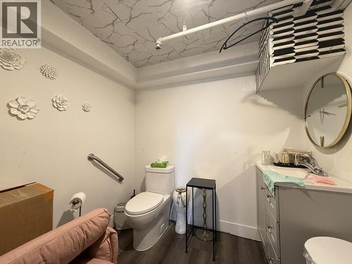 2207 Granville Street, Vancouver, BC 