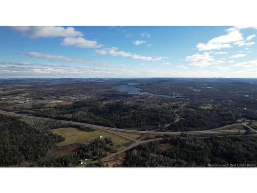 7 Crest Ave, Heathland, NB 