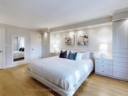 4086 Summit Court, Mississauga, ON - Indoor Photo Showing Bedroom