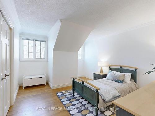 4086 Summit Court, Mississauga, ON - Indoor Photo Showing Bedroom