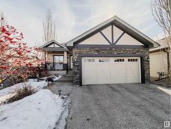 645 CANTOR LANDING LD SW  Edmonton, AB T6W 0V6