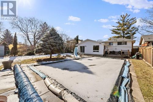 5200 Suncrest Road, Burlington, ON - Outdoor