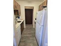 #102 18204 93 AV NW  Edmonton, AB T5T 2V2