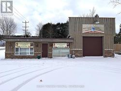 156 ROBERT STREET  Penetanguishene, ON L9M 1P8
