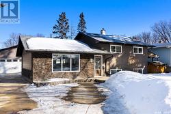 104 Frontenac DRIVE  Regina, SK S4S 4K9