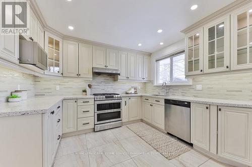 1276 Silver Spear Road, Mississauga, ON - Indoor Photo Showing Kitchen With Upgraded Kitchen