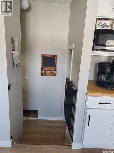 105 6Th Avenue S, Big River, SK - Indoor