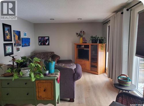 105 6Th Avenue S, Big River, SK - Indoor