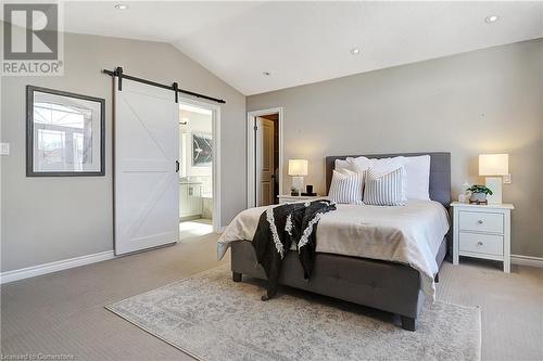 225 Carriage Way, Waterloo, ON - Indoor Photo Showing Bedroom