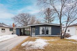 828 Airlies ST  Winnipeg, MB R2V 2Z6