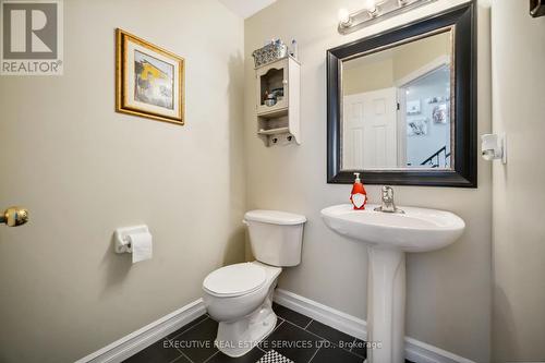 1666 Mcneil Road, London, ON - Indoor Photo Showing Bathroom