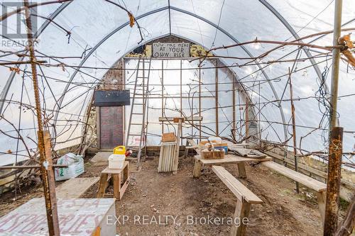 1243 Highway 5 West Highway, Hamilton, ON - Indoor Photo Showing Other Room