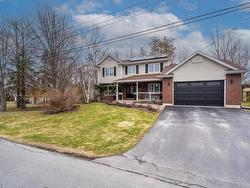 17 Pineview Crescent  Stellarton, NS B0K 1S0