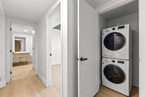 Laundry room - 210-6005 Boul. De Maisonneuve O., Montréal (Côte-Des-Neiges/Notre-Dame-De-Grâce), QC - Indoor Photo Showing Laundry Room