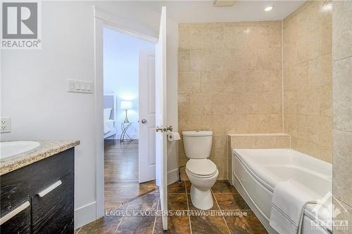 109 Montauk, Ottawa, ON - Indoor Photo Showing Bathroom