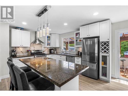 2103 Valleyview Drive, Kamloops, BC - Indoor Photo Showing Kitchen With Stainless Steel Kitchen With Upgraded Kitchen