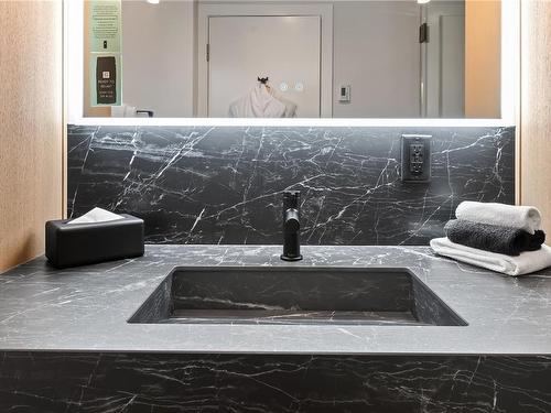 2202-596 Marine Dr, Ucluelet, BC - Indoor Photo Showing Kitchen With Double Sink