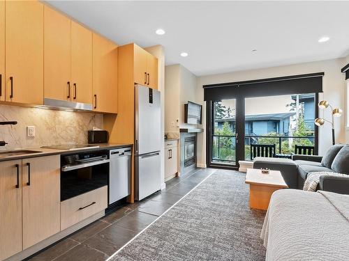 2202-596 Marine Dr, Ucluelet, BC - Indoor Photo Showing Kitchen