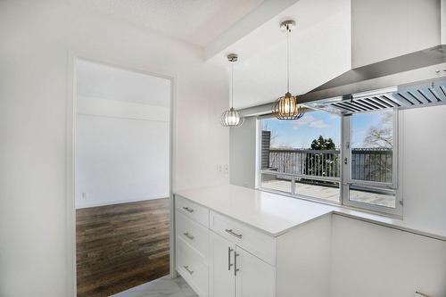 Kitchen - 320-150 Rue Berlioz, Montréal (Verdun/Île-Des-Soeurs), QC - Indoor