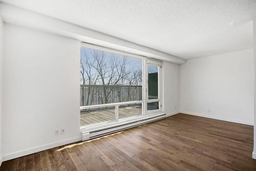 Living room - 320-150 Rue Berlioz, Montréal (Verdun/Île-Des-Soeurs), QC - Indoor Photo Showing Other Room