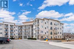 221 - 50 LAKEBREEZE DRIVE  Clarington (Newcastle), ON L1B 0V9