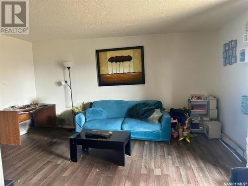 34 15 Centennial Street, Regina, SK - Indoor Photo Showing Living Room
