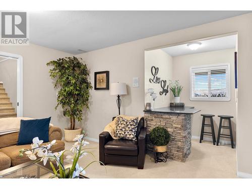 7115 Tronson Road, Vernon, BC - Indoor