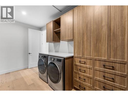 271 Chicopee Road Unit# 2, Vernon, BC - Indoor Photo Showing Laundry Room