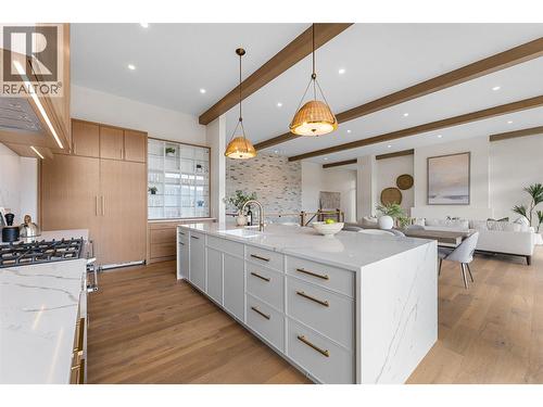 271 Chicopee Road Unit# 2, Vernon, BC - Indoor Photo Showing Kitchen With Upgraded Kitchen