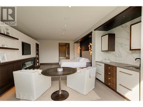 3745 West Bay Road Unit# 14, West Kelowna, BC - Indoor