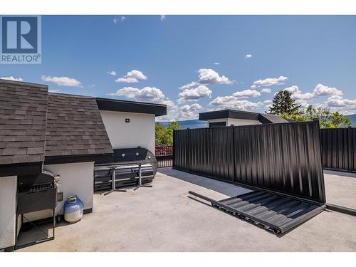 2825 Richter Street Unit# 2, Kelowna, BC - Outdoor With Exterior