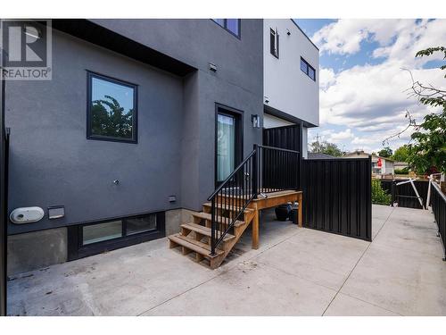 2825 Richter Street Unit# 2, Kelowna, BC - Outdoor With Exterior