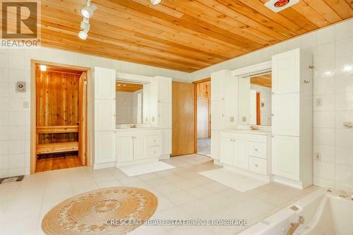 91 Jack'S Lake Road, Parry Sound Remote Area, ON - Indoor Photo Showing Bathroom