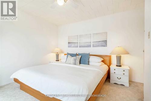 91 Jack'S Lake Road, Parry Sound Remote Area, ON - Indoor Photo Showing Bedroom