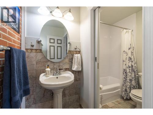 2009 Eagle Bay Road, Blind Bay, BC 