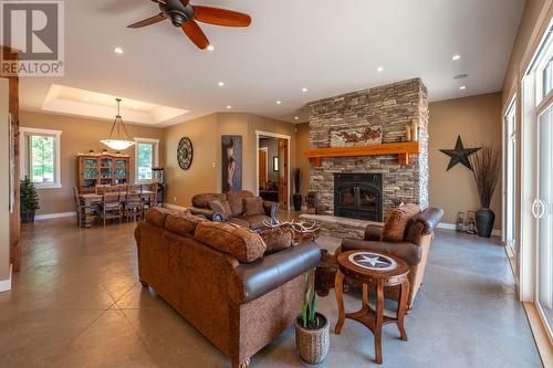896 Raven Hill Road, Osoyoos, BC - Indoor Photo Showing Living Room With Fireplace